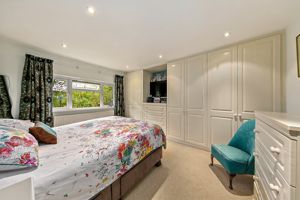 Bedroom- click for photo gallery